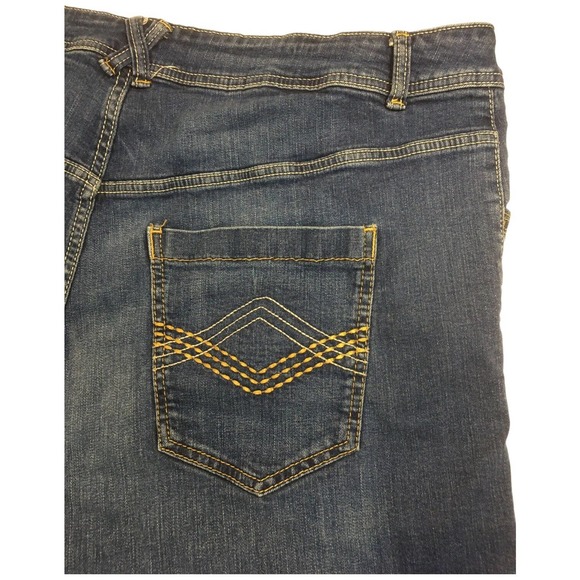 Lane Bryant High Rise Rolled Cuffed Boyfriend Stretch Denim Jean Shorts Blue 28 - Picture 10 of 11